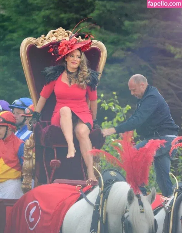 Kelly Brook Onlyfans Photo Gallery 