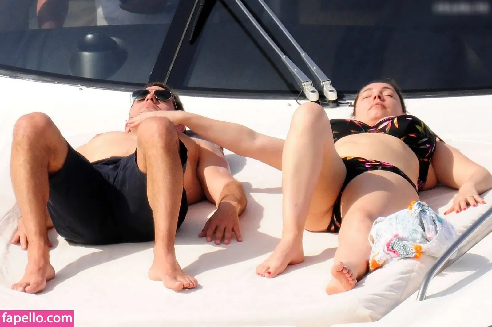 Kelly Brook Onlyfans Photo Gallery 