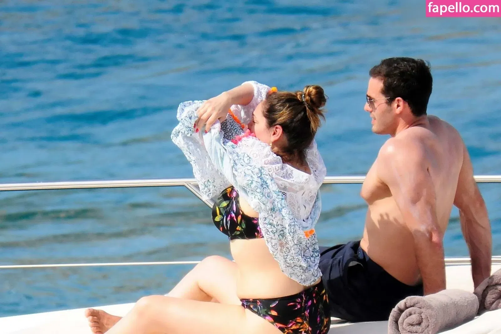 Kelly Brook Onlyfans Photo Gallery 