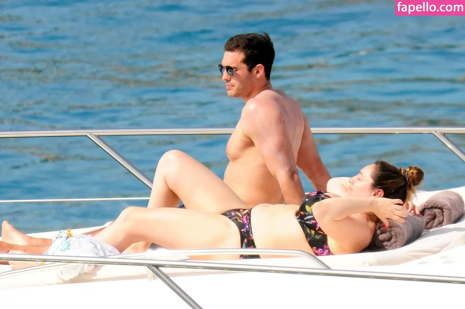 Kelly Brook Onlyfans Photo Gallery 