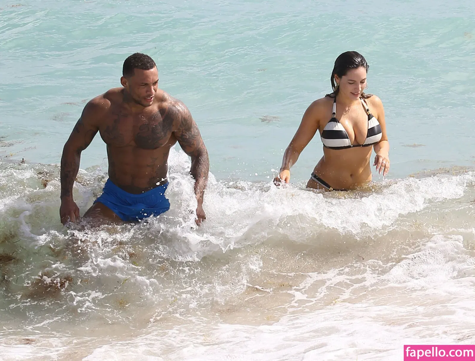 Kelly Brook Onlyfans Photo Gallery 