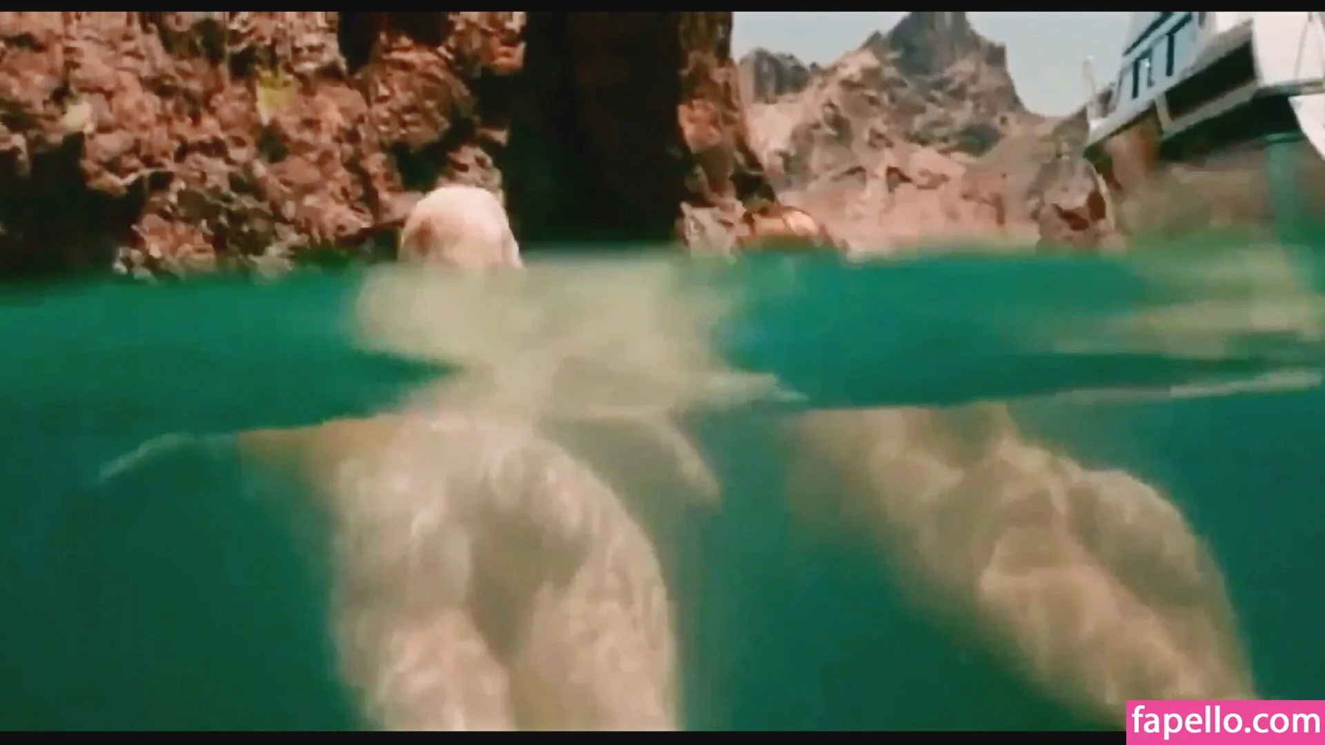 Kelly Brook Onlyfans Photo Gallery 