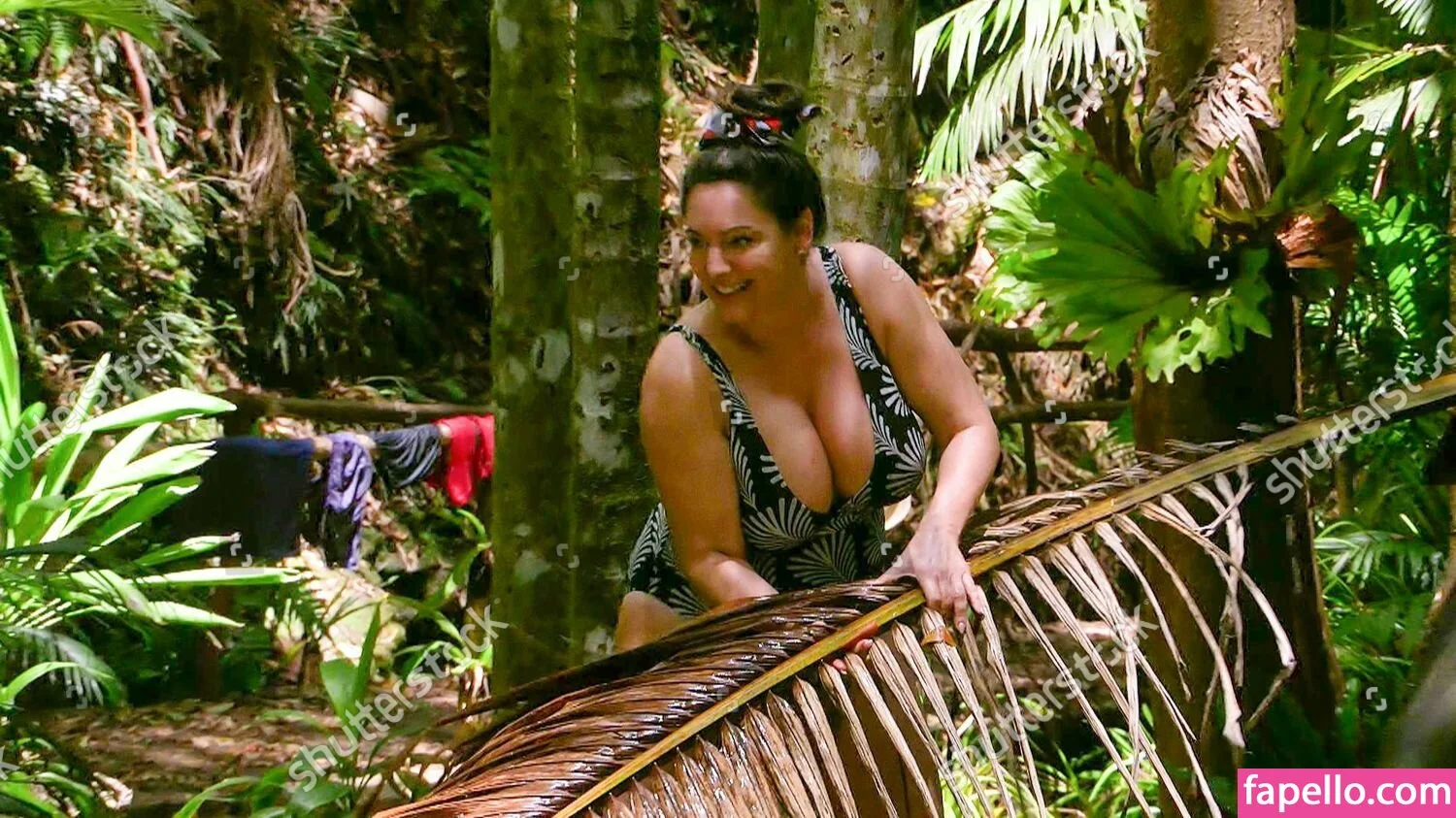 Kelly Brook Onlyfans Photo Gallery 