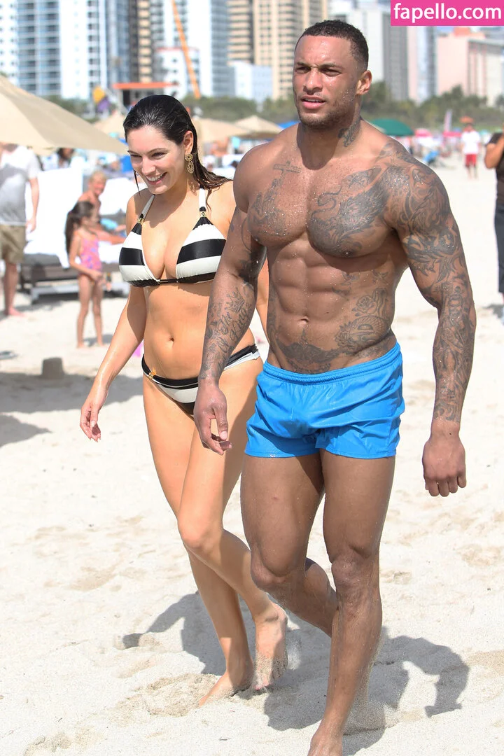 Kelly Brook Onlyfans Photo Gallery 