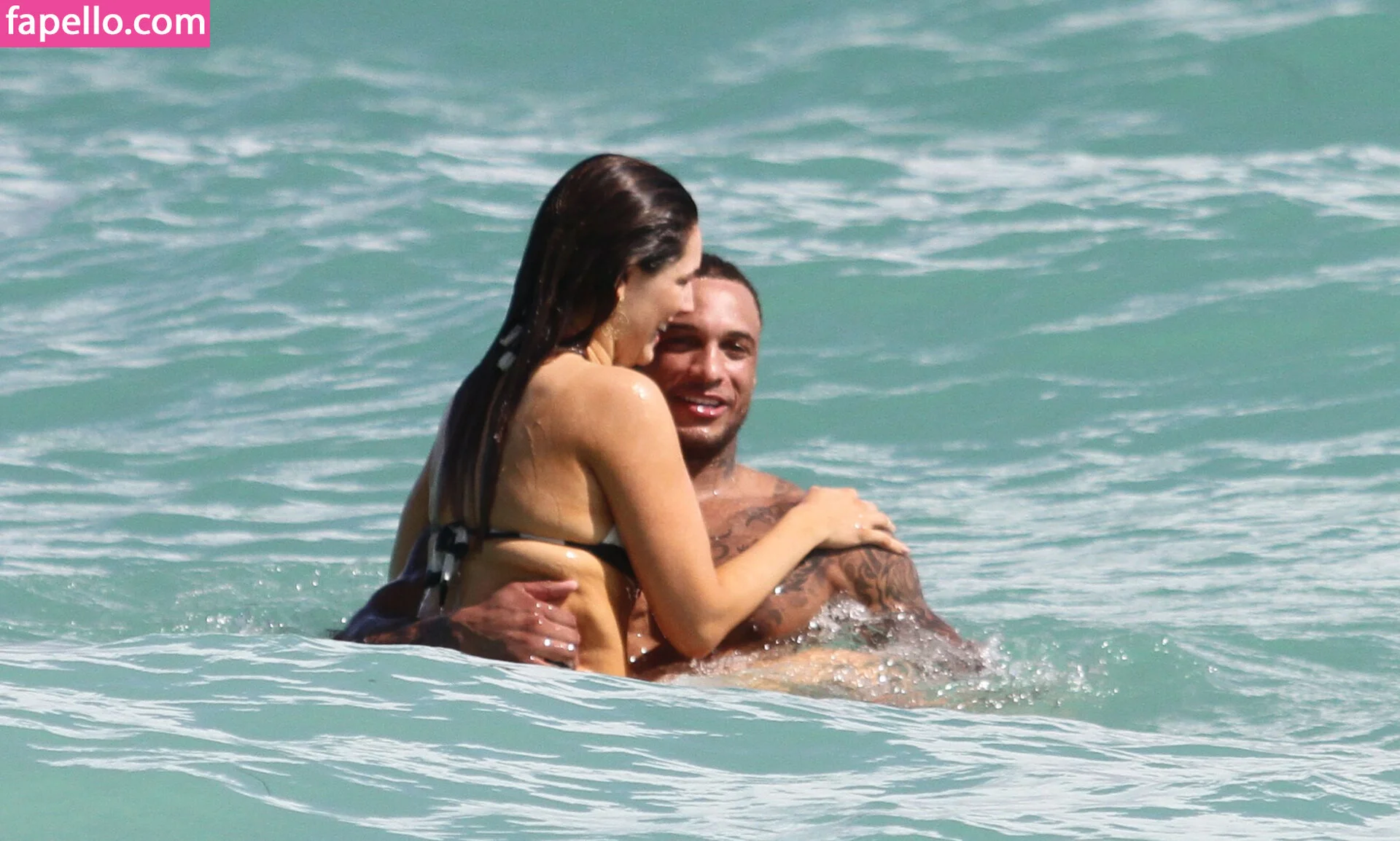 Kelly Brook Onlyfans Photo Gallery 