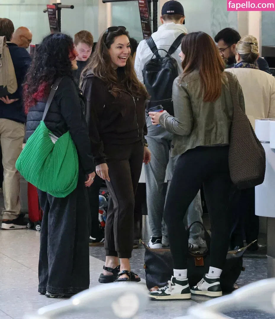 Kelly Brook Onlyfans Photo Gallery 