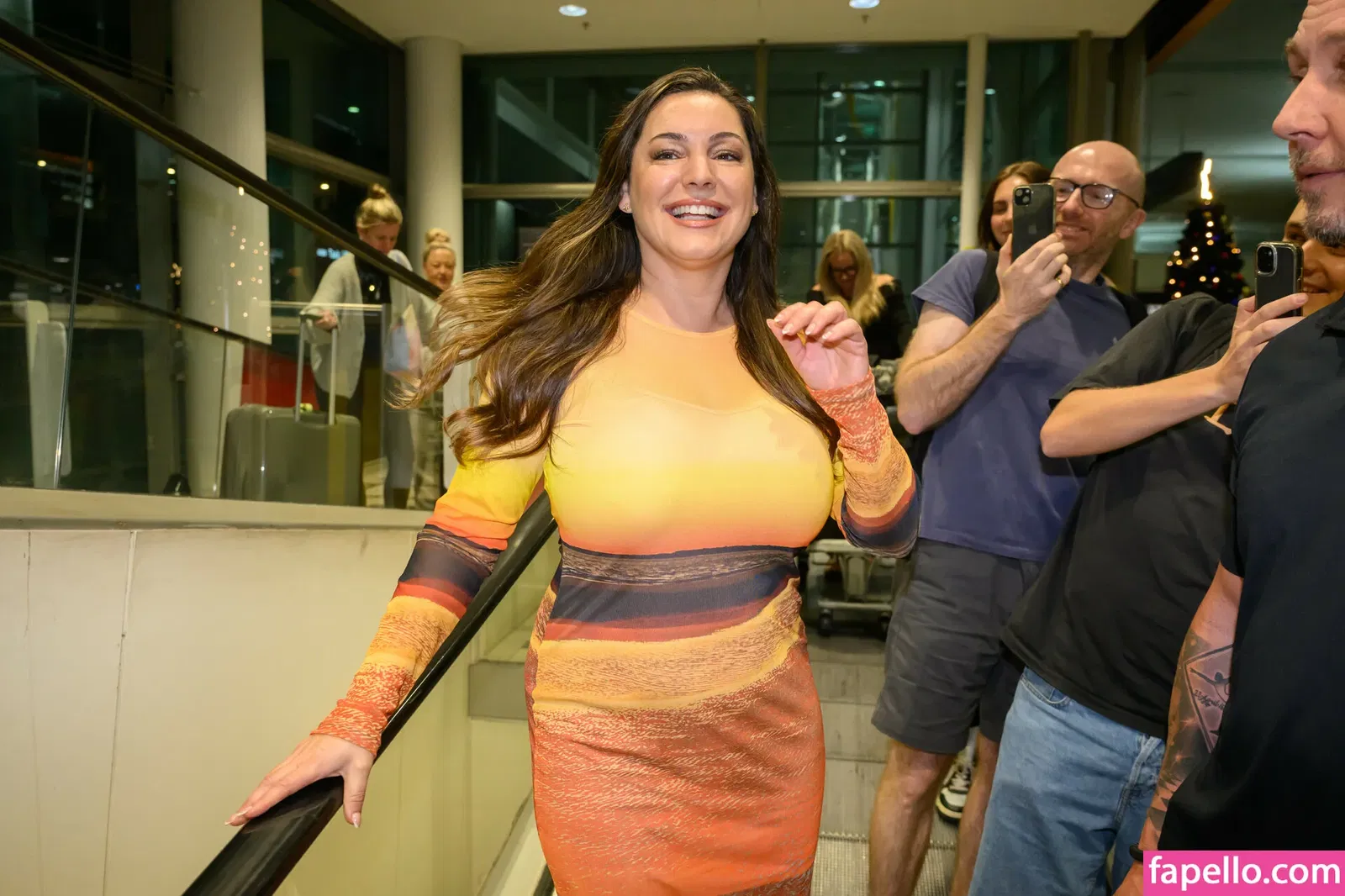 Kelly Brook Onlyfans Photo Gallery 