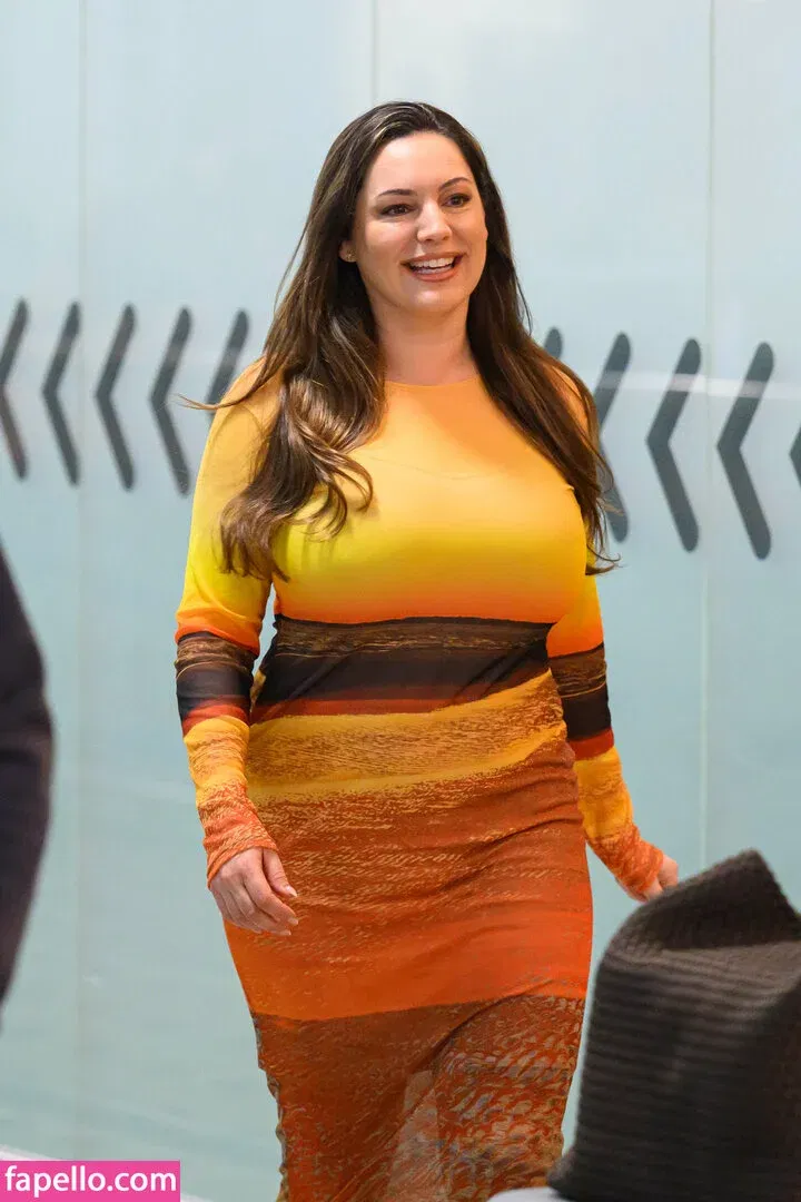 Kelly Brook Onlyfans Photo Gallery 