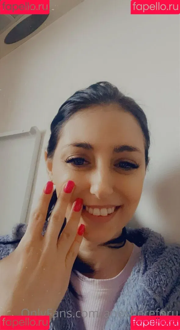 aneshereforu Onlyfans Photo Gallery 