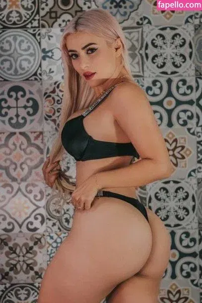 Alemia Rojas Onlyfans Photo Gallery 