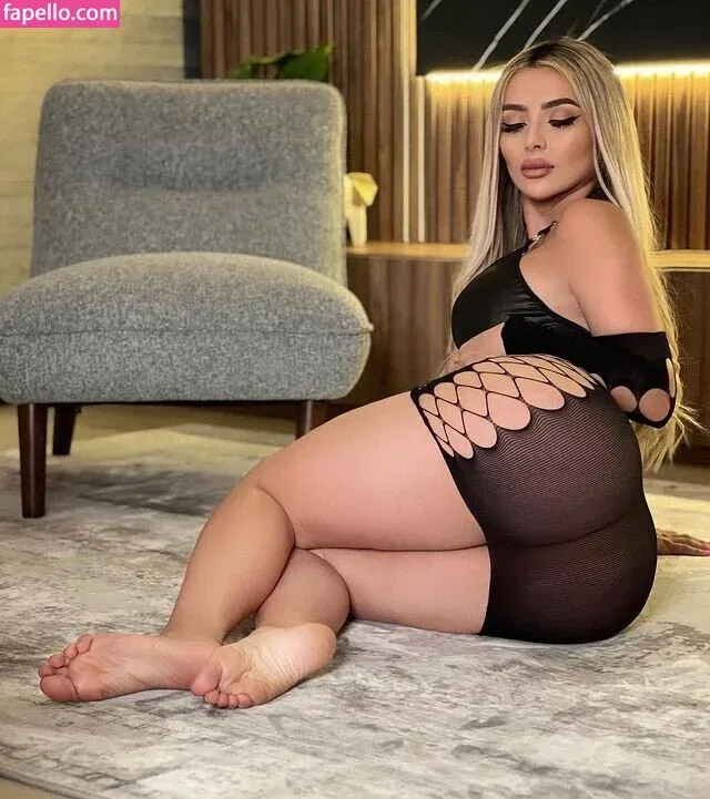 Alemia Rojas Onlyfans Photo Gallery 