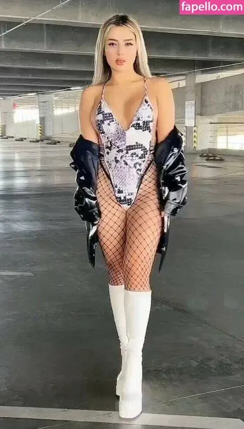 Alemia Rojas Onlyfans Photo Gallery 