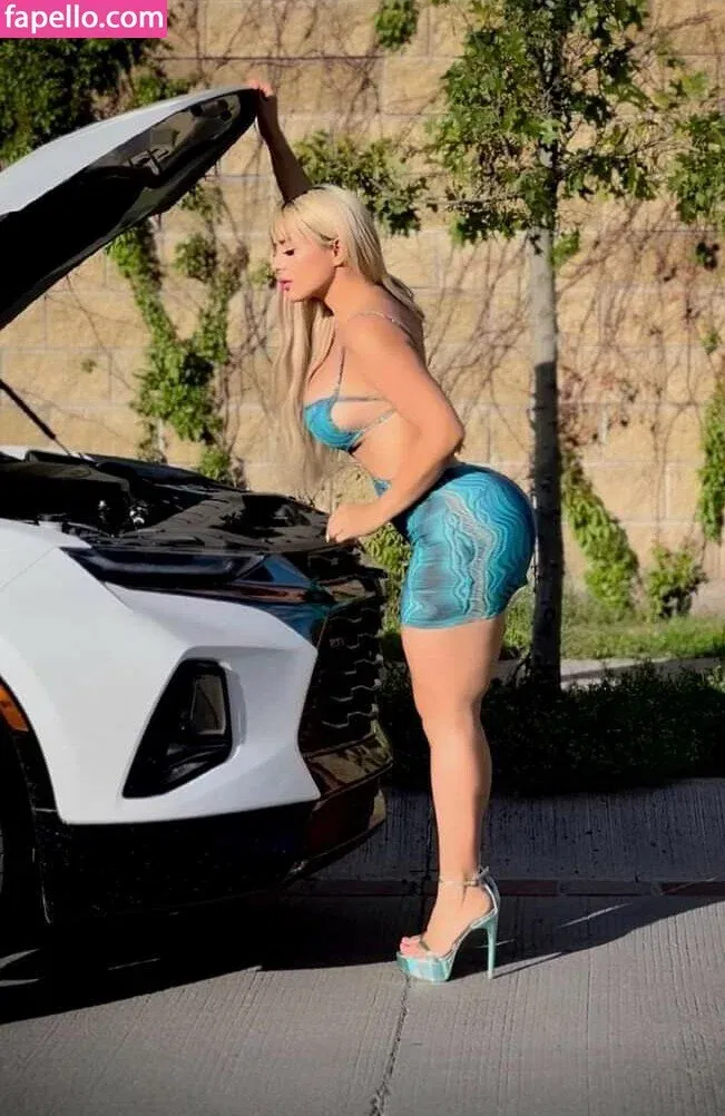 Alemia Rojas Onlyfans Photo Gallery 