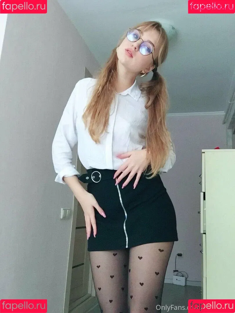 baby333rlia Onlyfans Photo Gallery 