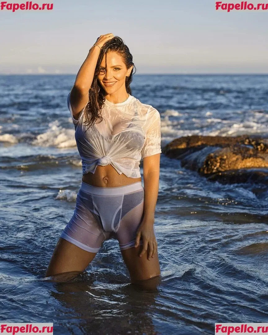 Katharine McPhee Onlyfans Photo Gallery 