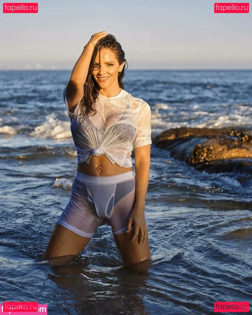 Katharine McPhee Onlyfans Photo Gallery 