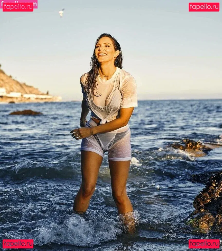 Katharine McPhee Onlyfans Photo Gallery 