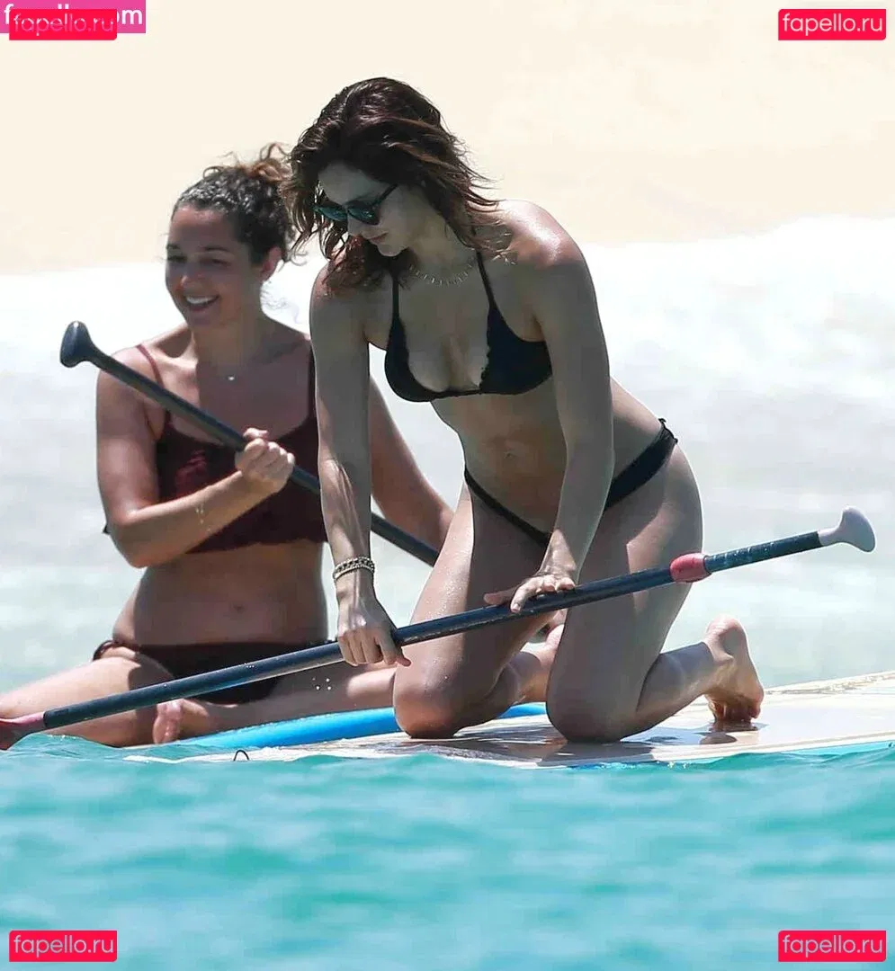 Katharine McPhee Onlyfans Photo Gallery 