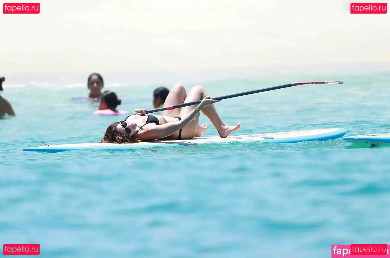 Katharine McPhee Onlyfans Photo Gallery 