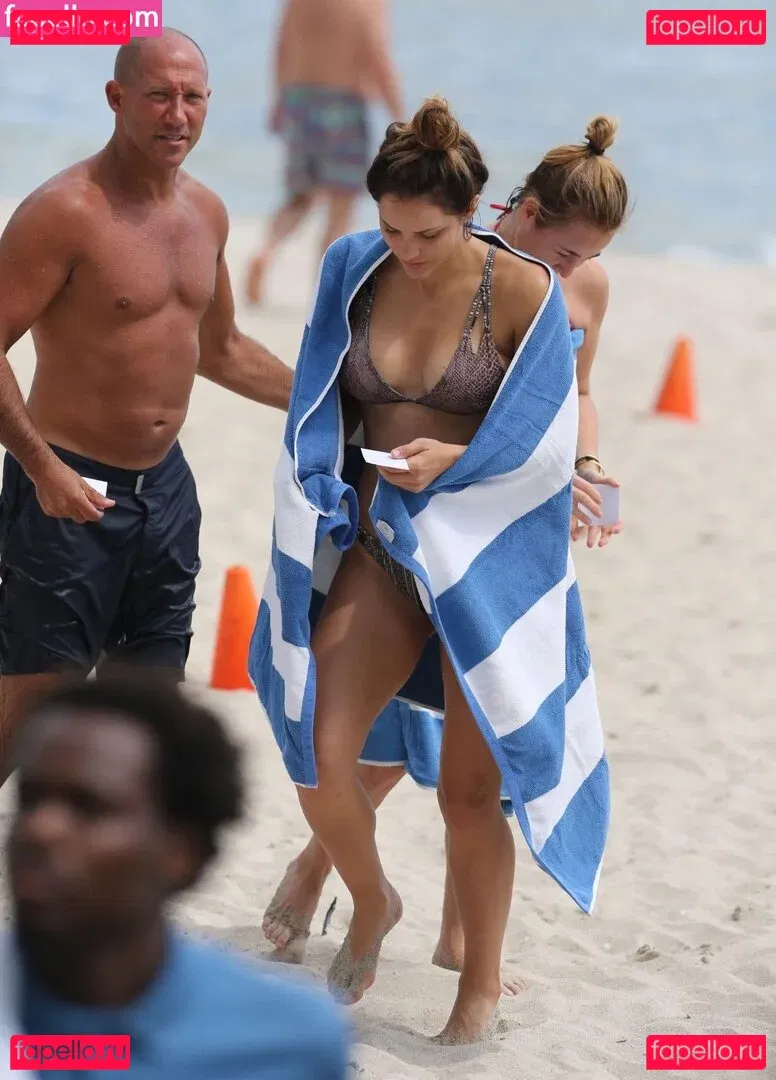 Katharine McPhee Onlyfans Photo Gallery 