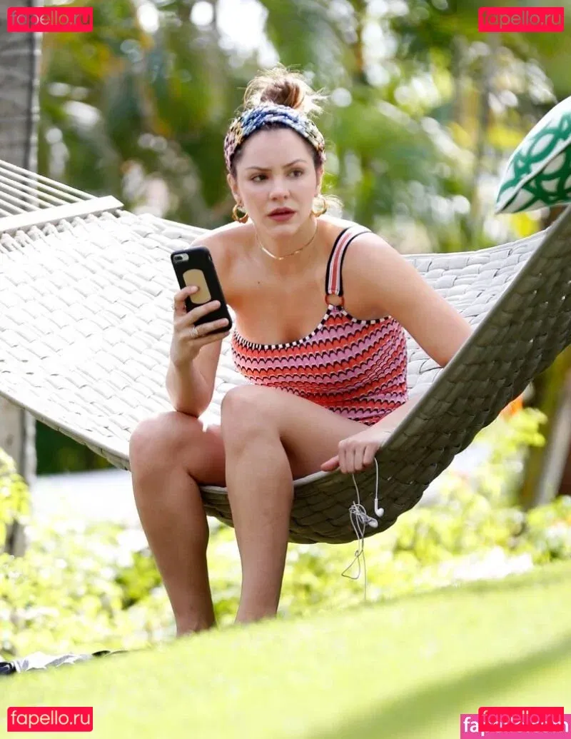 Katharine McPhee Onlyfans Photo Gallery 