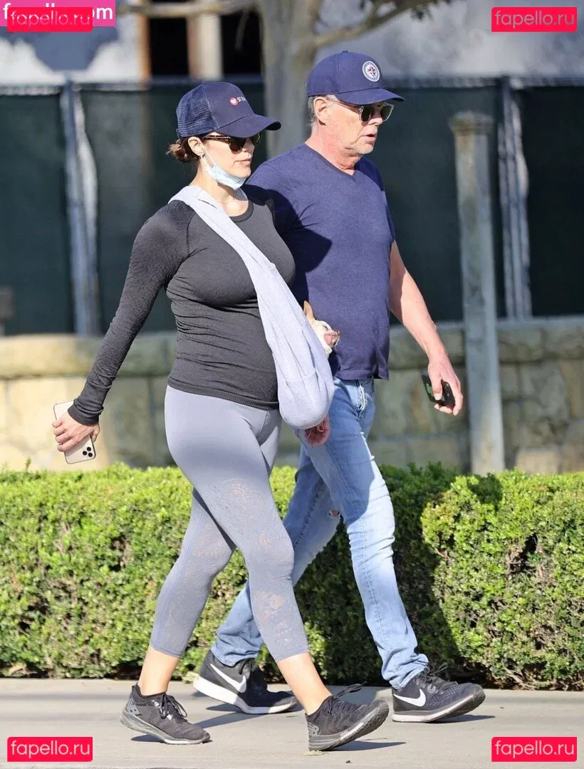 Katharine McPhee Onlyfans Photo Gallery 