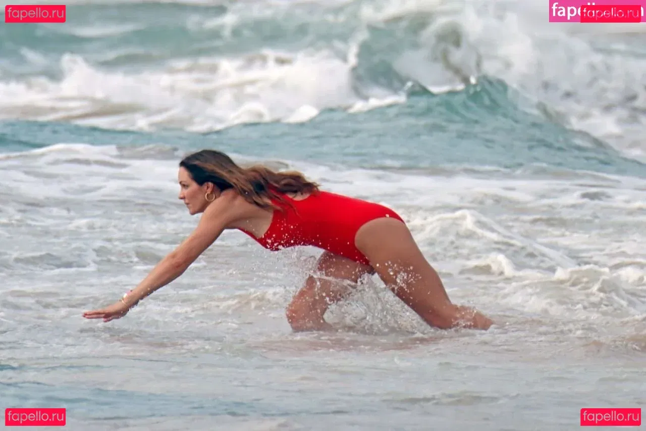 Katharine McPhee Onlyfans Photo Gallery 