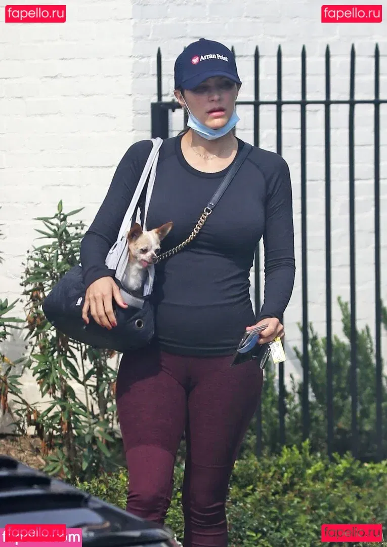 Katharine McPhee Onlyfans Photo Gallery 