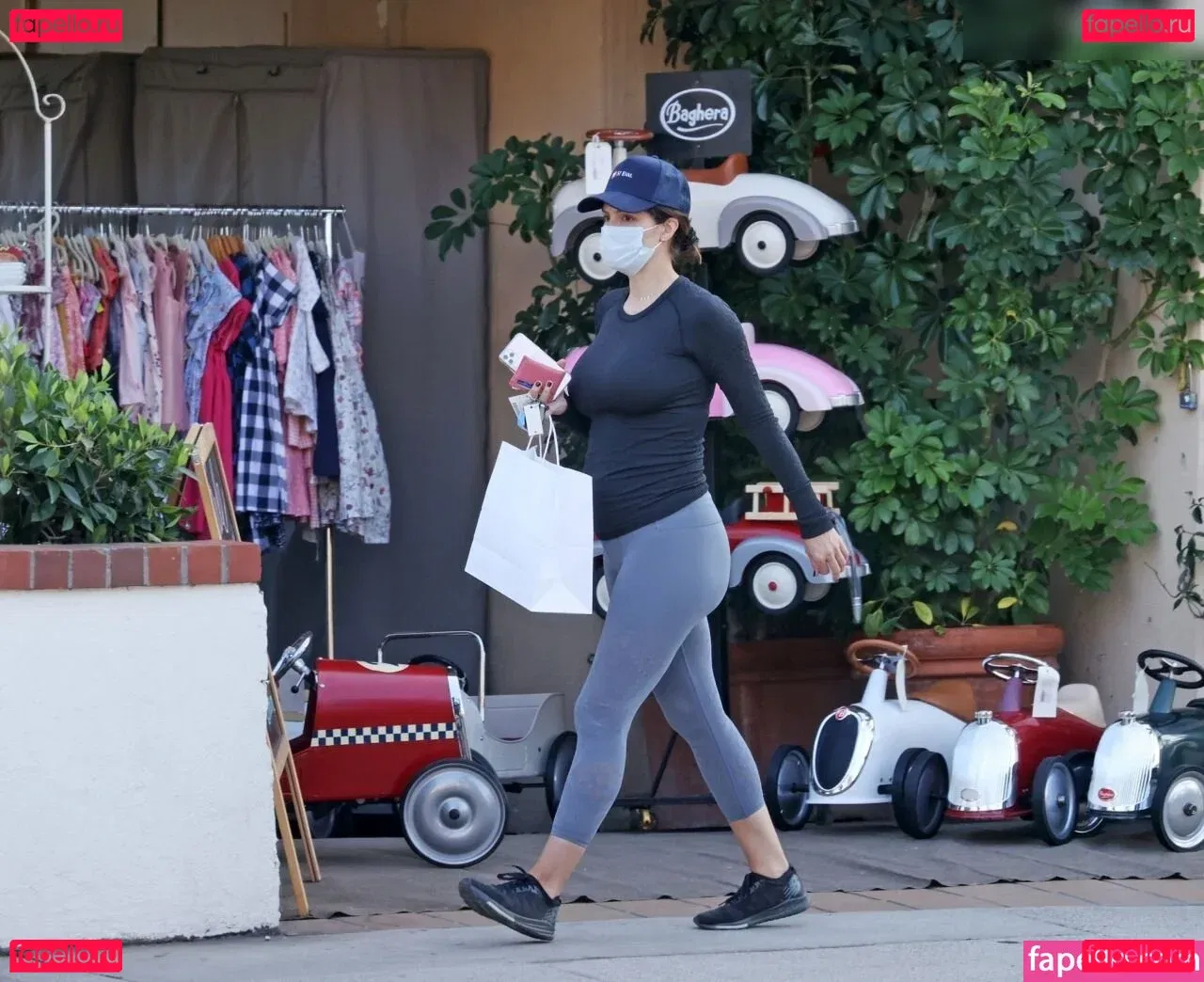 Katharine McPhee Onlyfans Photo Gallery 