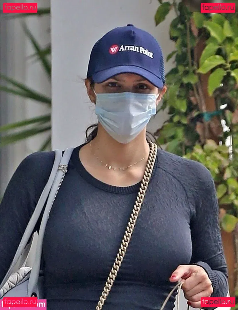 Katharine McPhee Onlyfans Photo Gallery 