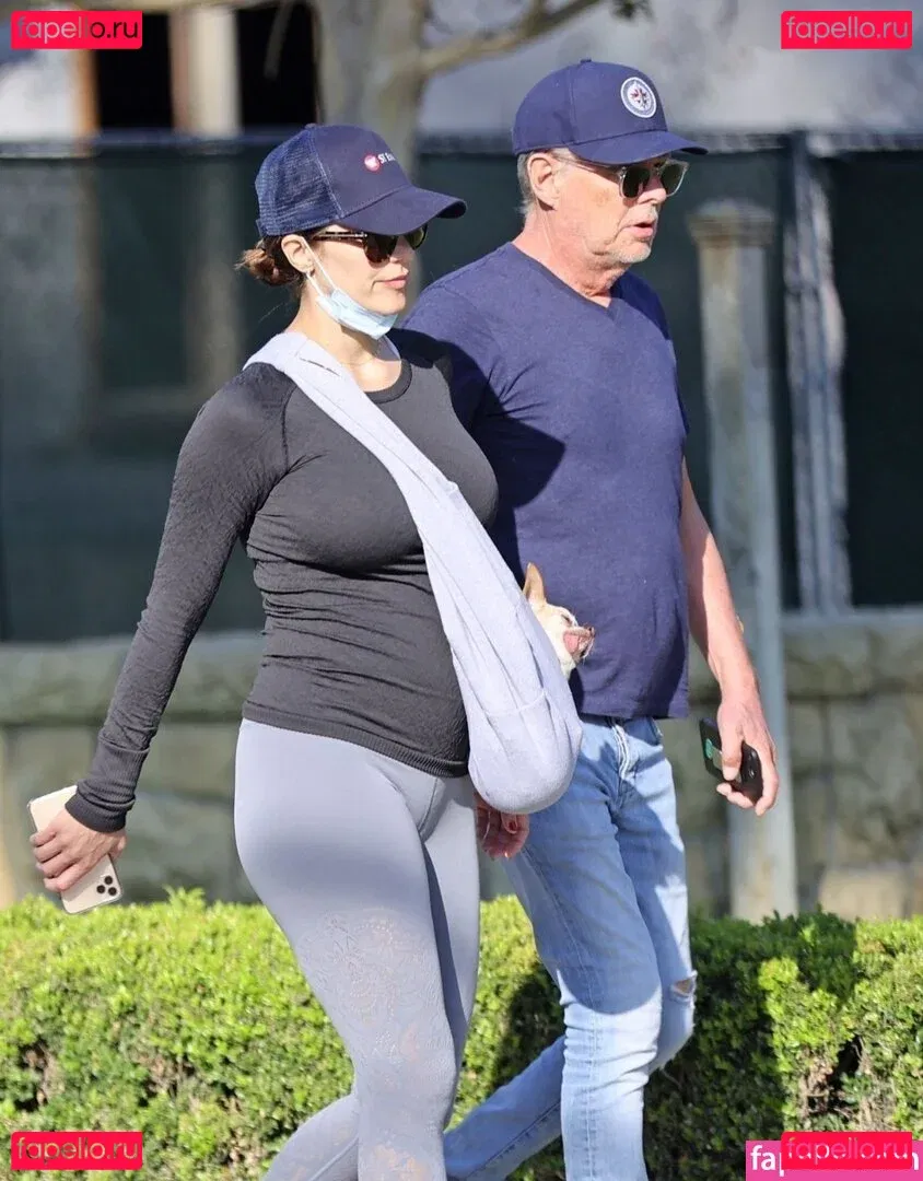 Katharine McPhee Onlyfans Photo Gallery 