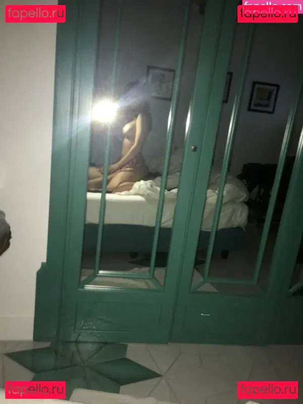 Katharine McPhee Onlyfans Photo Gallery 