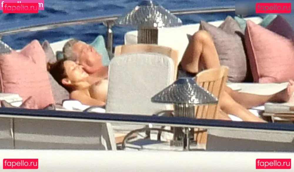 Katharine McPhee Onlyfans Photo Gallery 