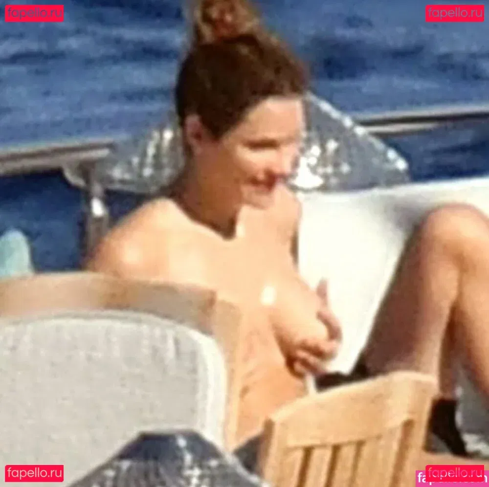 Katharine McPhee Onlyfans Photo Gallery 