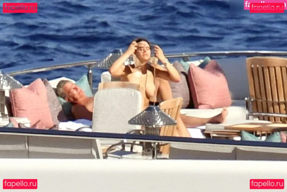 Katharine McPhee Onlyfans Photo Gallery 