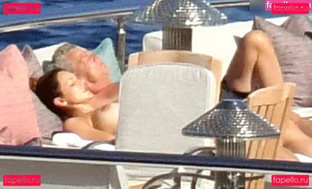 Katharine McPhee Onlyfans Photo Gallery 