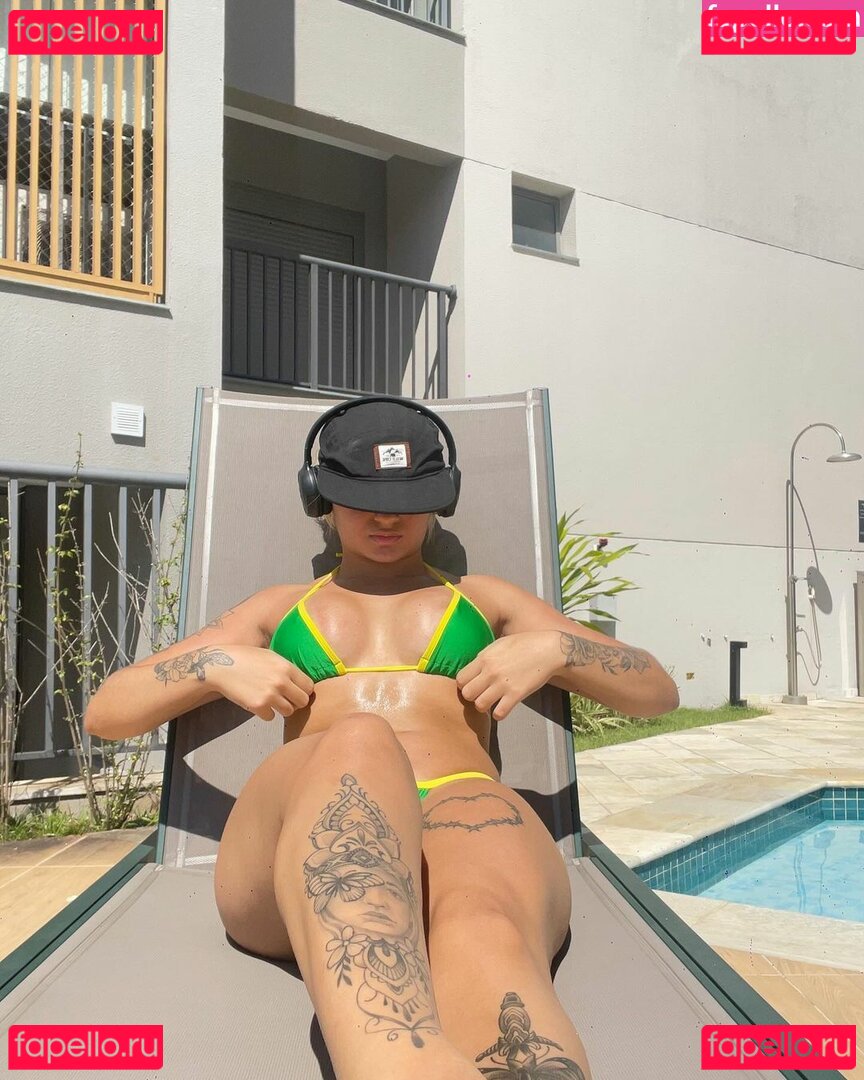 Lavinia Miranda Nude Onlyfans Photo 17