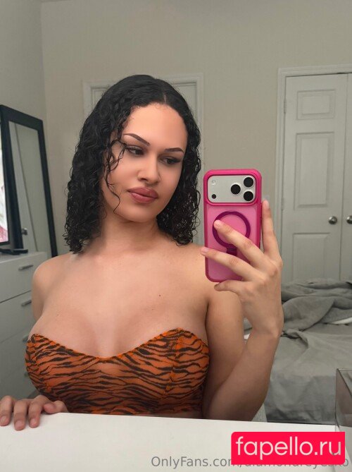 Thick Diamond Nude Onlyfans Photo 44