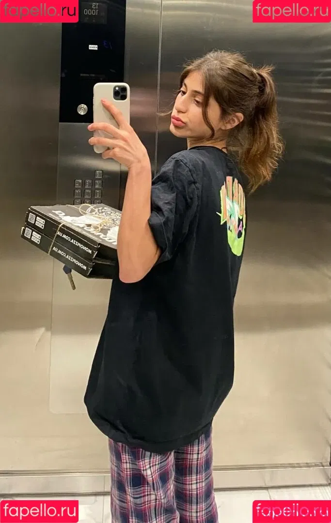 Lynn Onlyfans Photo Gallery 