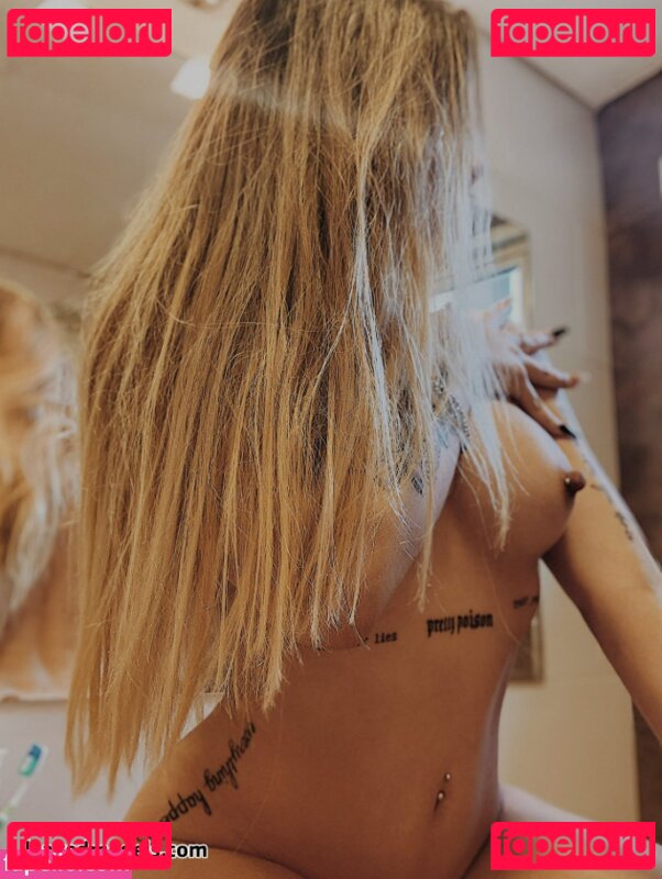 Agathacrr Nude Onlyfans Photo 28