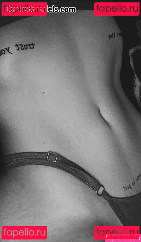 Agathacrr Nude Onlyfans Photo 13