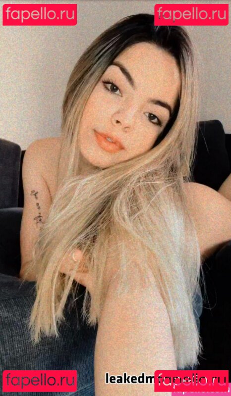 Agathacrr Nude Onlyfans Photo 11
