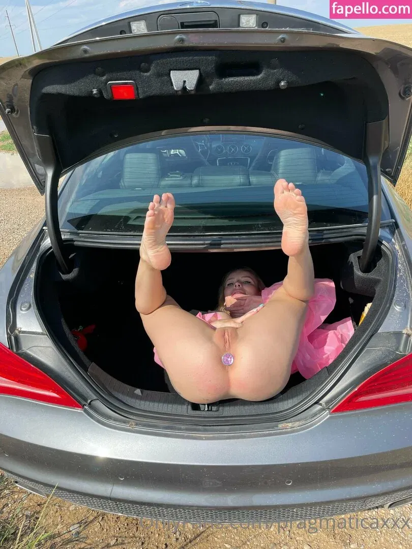 Pragmaticaxxx Onlyfans Photo Gallery 