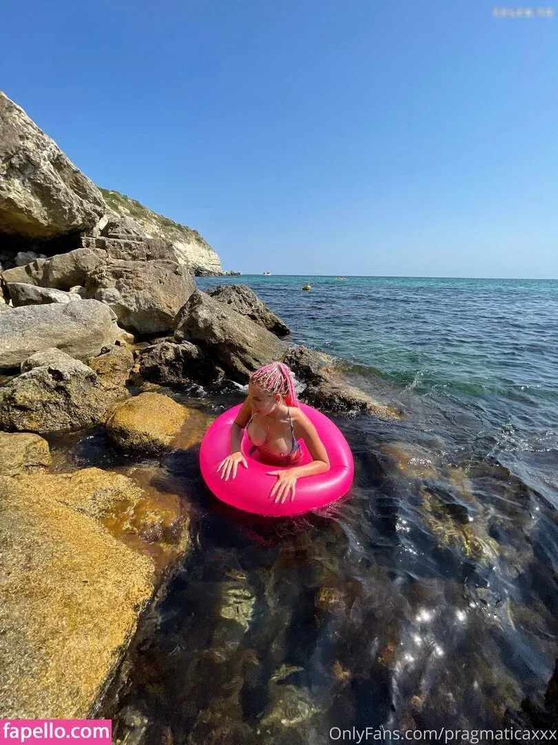 Pragmaticaxxx Onlyfans Photo Gallery 