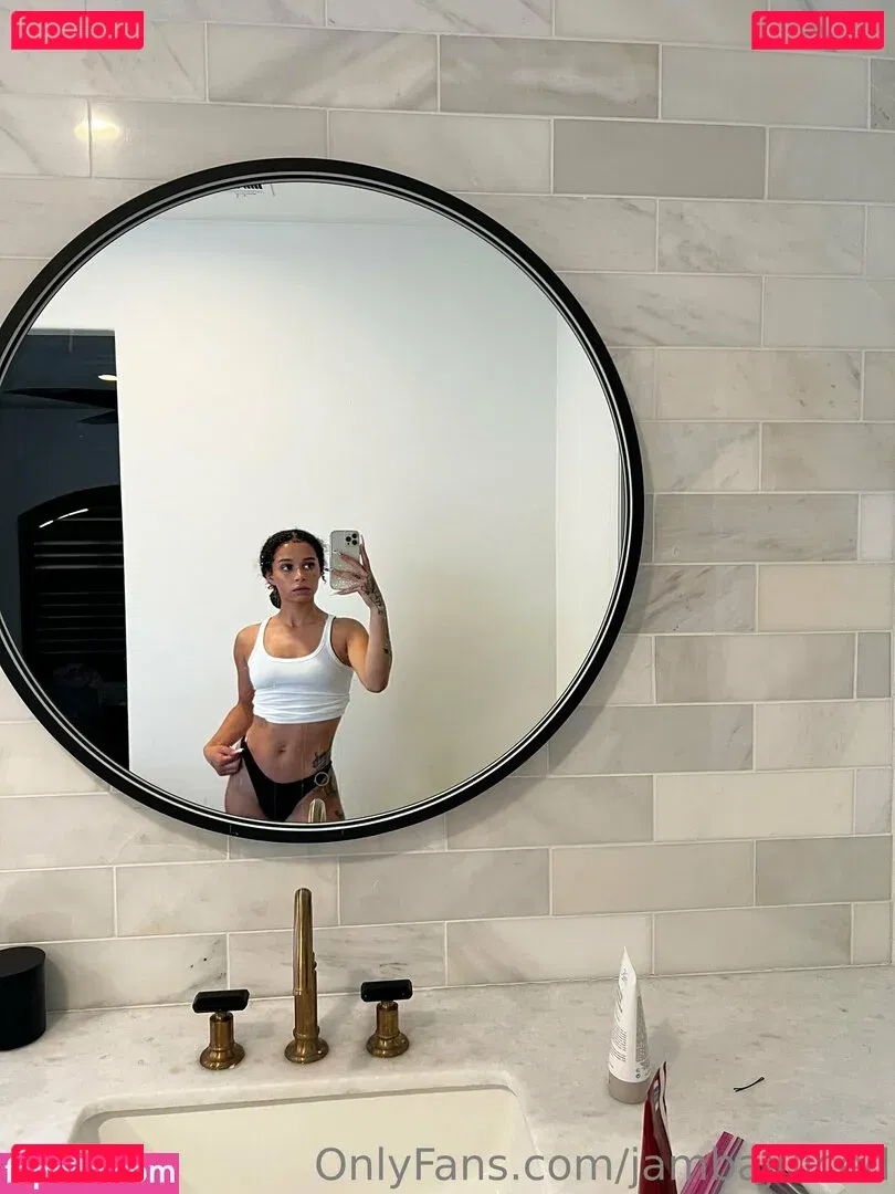 jambajuiced Onlyfans Photo Gallery 