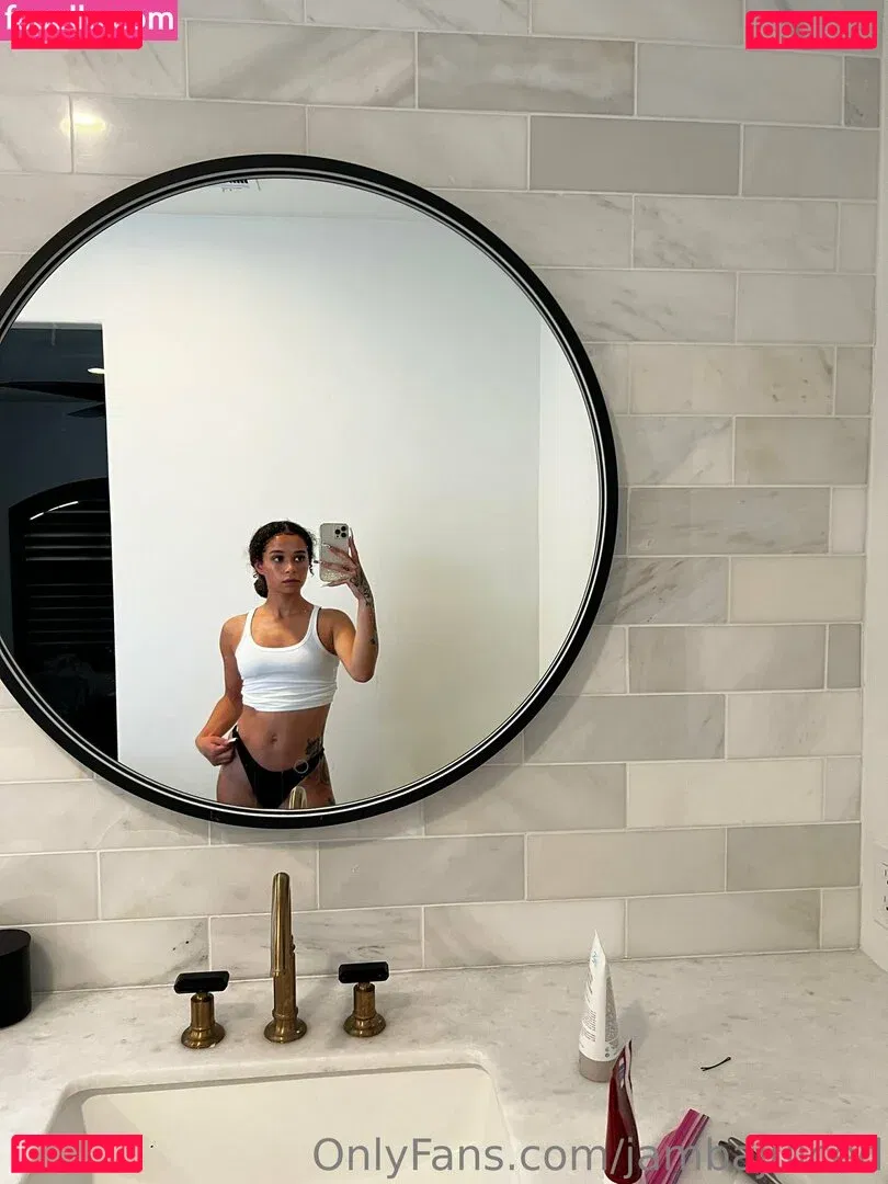 jambajuiced Onlyfans Photo Gallery 