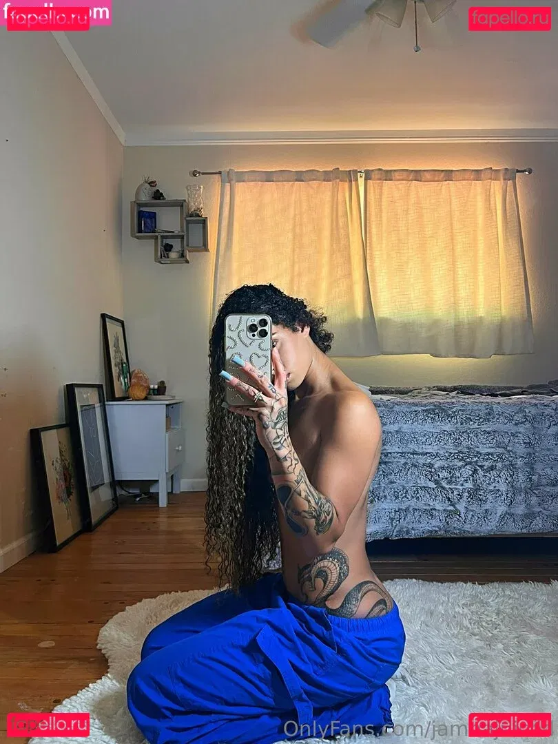 jambajuiced Onlyfans Photo Gallery 