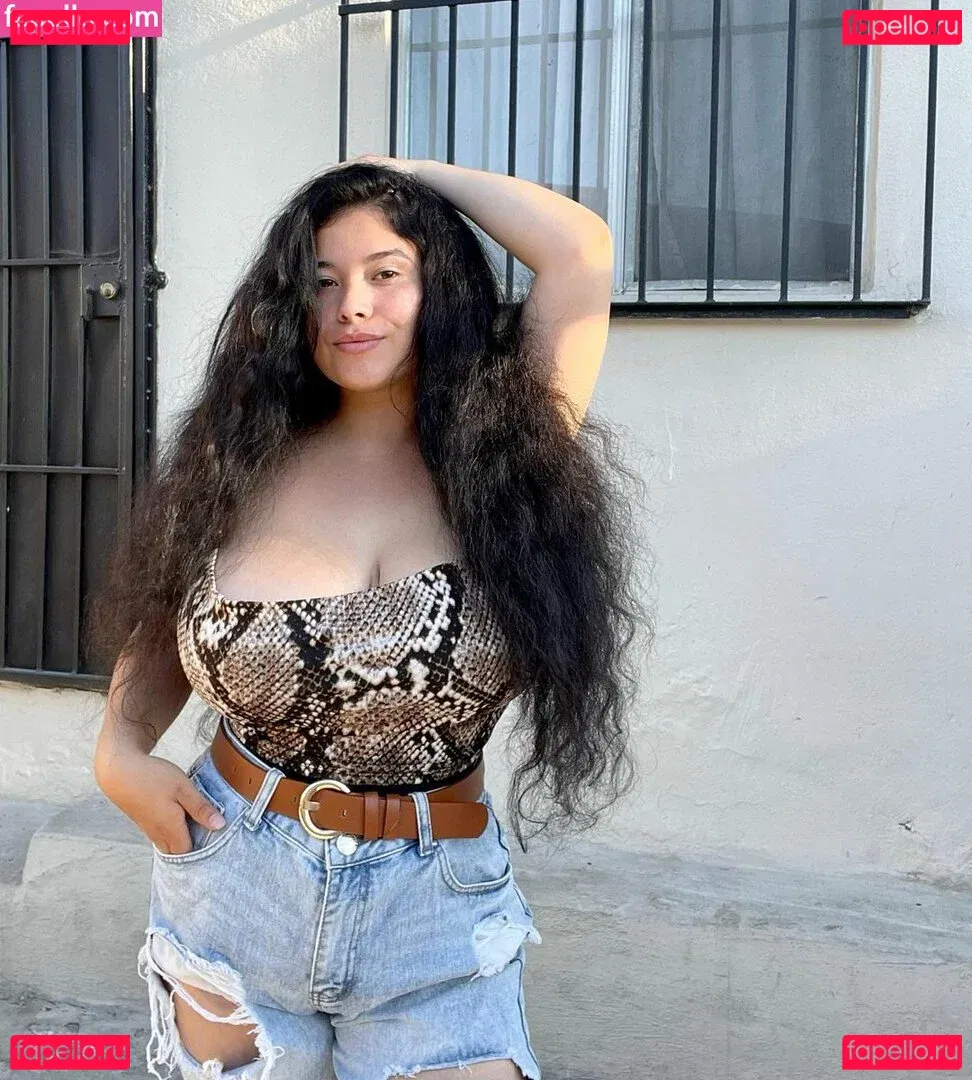 Paulina Davila Onlyfans Photo Gallery 