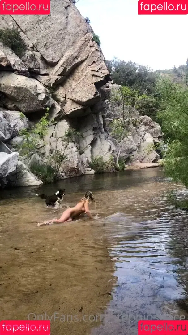 stephinspace Onlyfans Photo Gallery 