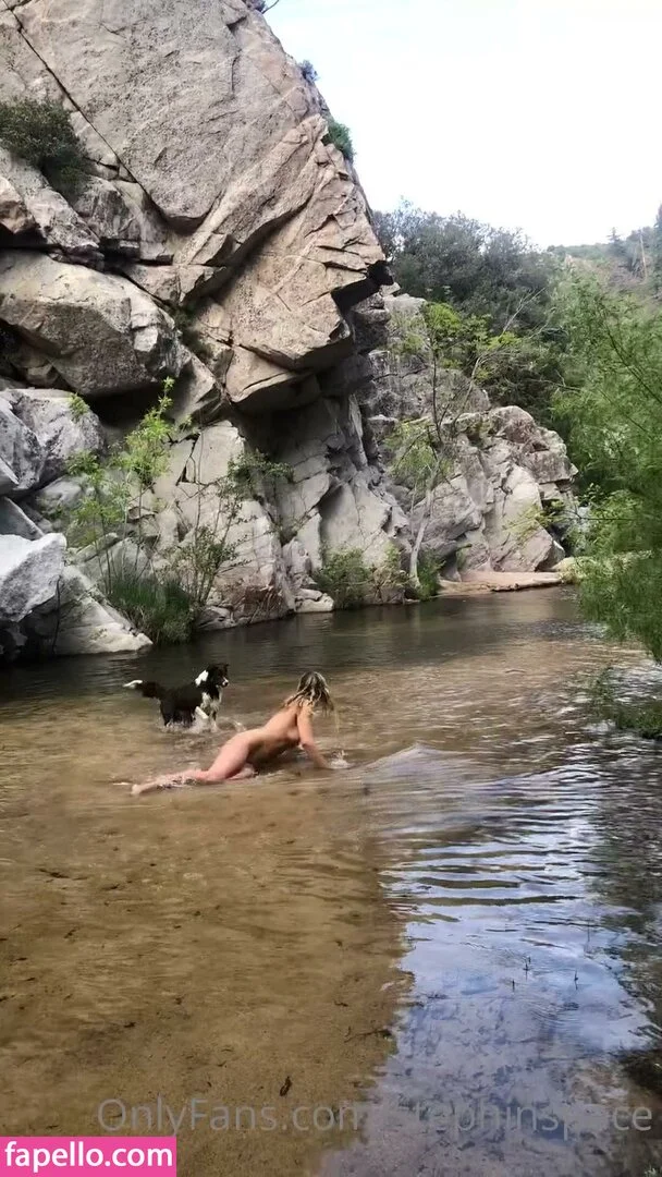 stephinspace Onlyfans Photo Gallery 